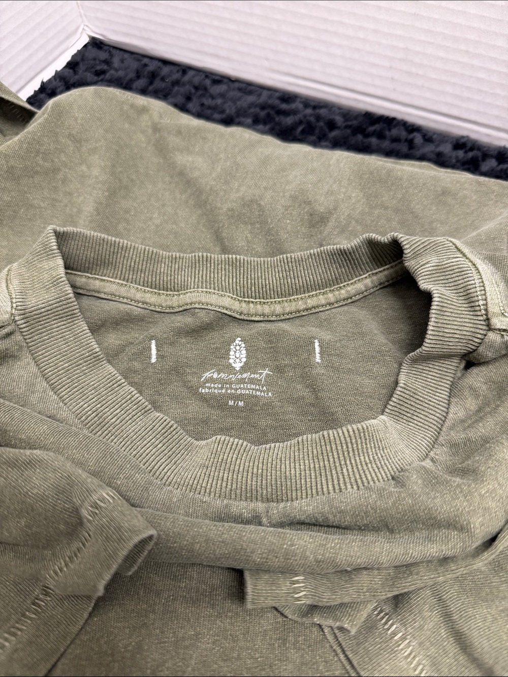 Free movement women’s Olive Crewneck T-shirt
